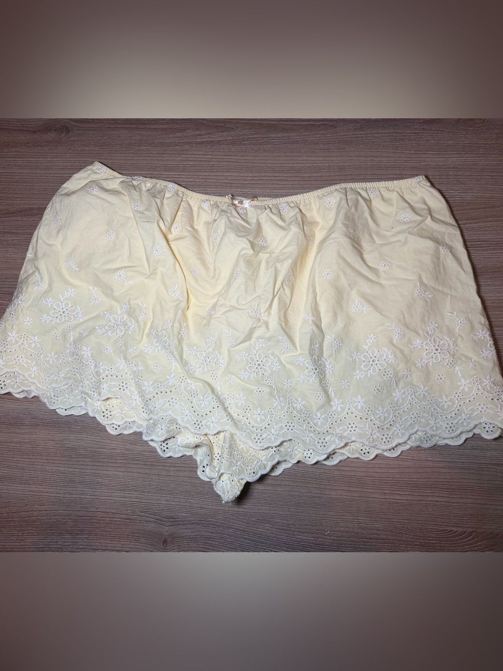 Women’s Eyelet Cotton Shorts - butter yellow